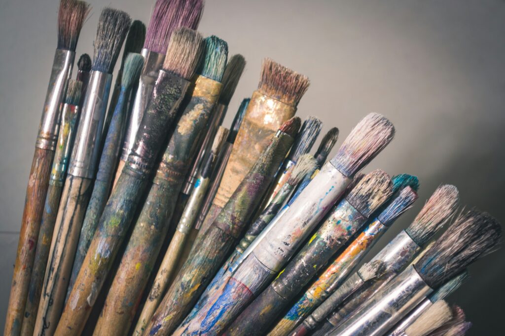 How To Choose Paint Brushes For Beginners